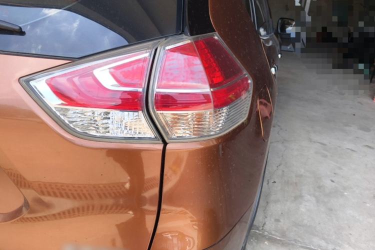 Used Nissan X-Trail 2015 2.0L CVT Comfort MAX Edition 2WD Right Rear Taillight
