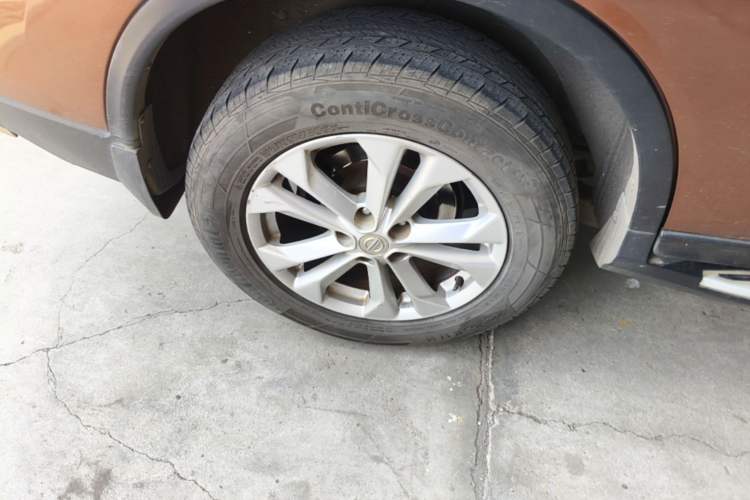 Used Nissan X-Trail 2015 2.0L CVT Comfort MAX Edition 2WD Right Rear Wheel Hub
