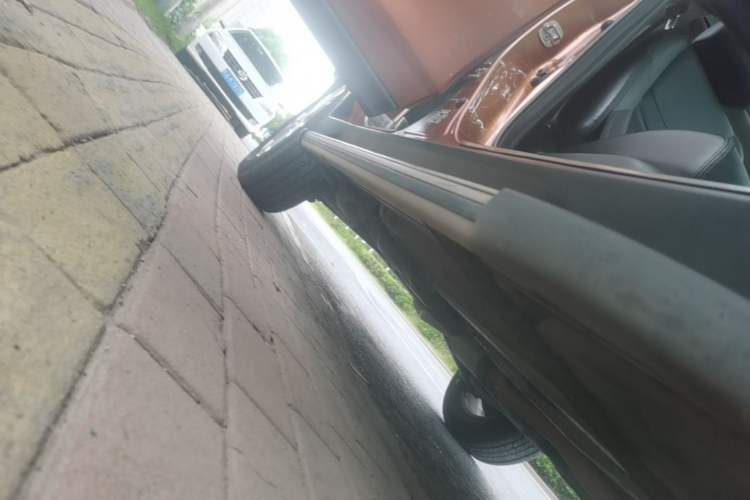 Used Nissan X-Trail 2015 2.0L CVT Comfort MAX Edition 2WD Right Side Sill