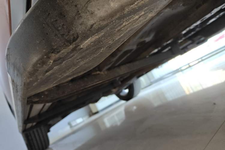 Used Nissan X-Trail 2015 2.0L CVT Comfort MAX Edition 2WD Right Side Sill