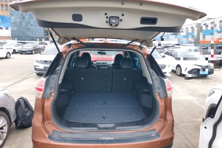 Used Nissan X-Trail 2015 2.0L CVT Comfort MAX Edition 2WD Trunk