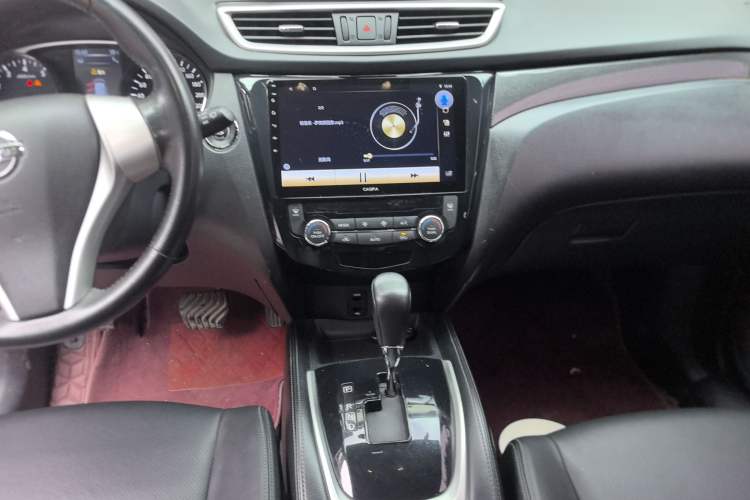 Used Nissan X-Trail 2016 2.5L CVT Sport Edition 4WD Audio And AC Panel