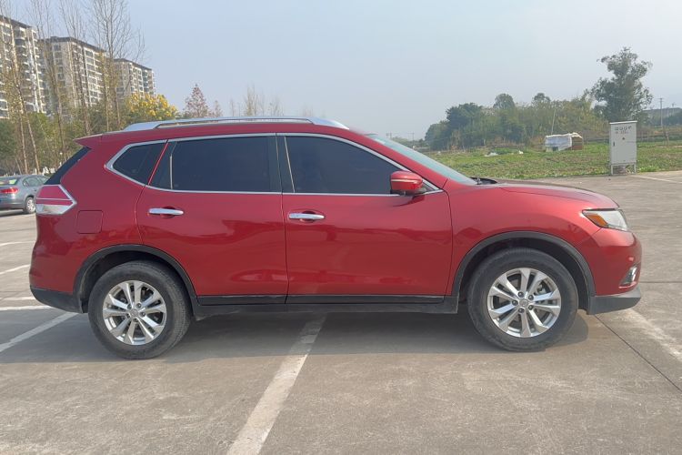 Used Nissan X-Trail 2016 2.5L CVT Sport Edition 4WD Exterior 2