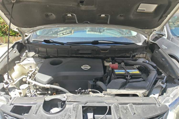 Used Nissan X-Trail 2016 2.5L CVT Sport Edition 4WD Engine Bay