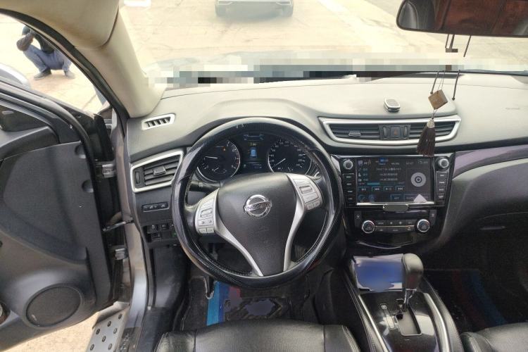 Used Nissan X-Trail 2016 2.5L CVT Sport Edition 4WD Steering Wheel