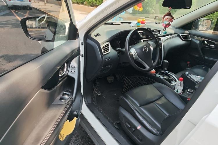Used Nissan X-Trail 2016 2.5L CVT Sport Edition 4WD Driver Seat