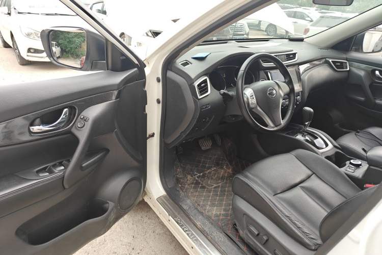 Used Nissan X-Trail 2016 2.5L CVT Sport Edition 4WD Driver Seat