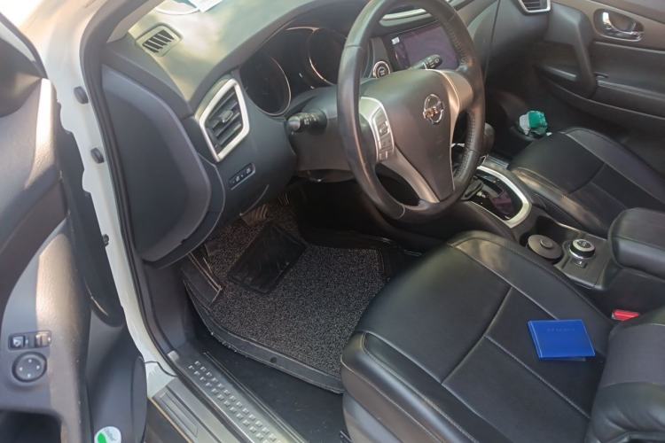 Used Nissan X-Trail 2016 2.0L CVT Smart Enjoyment Version 4WD Driver Seat
