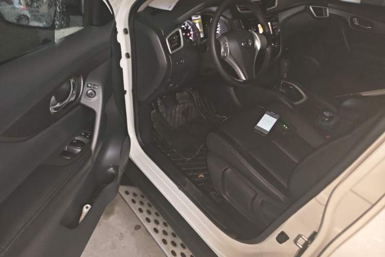 Used Nissan X-Trail 2016 2.0L CVT Smart Enjoyment Version 4WD Driver Seat