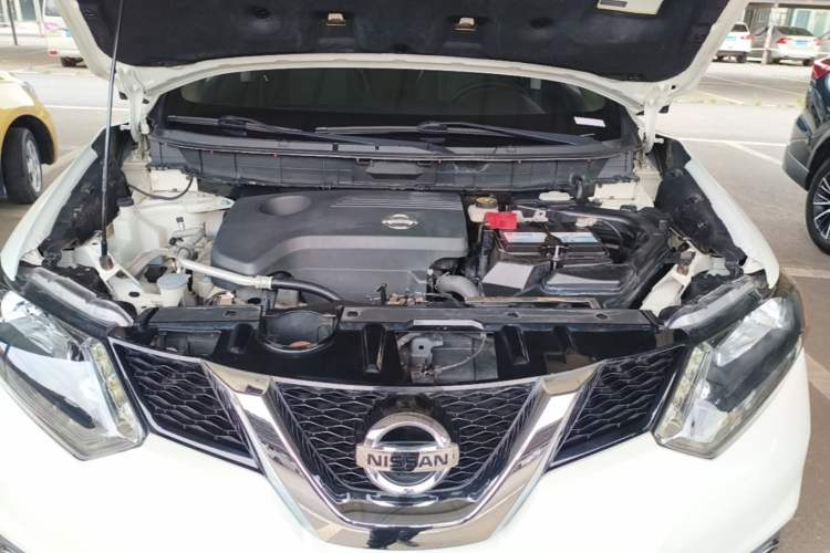 Used Nissan X-Trail 2016 2.5L CVT Sport Edition 4WD Engine Bay