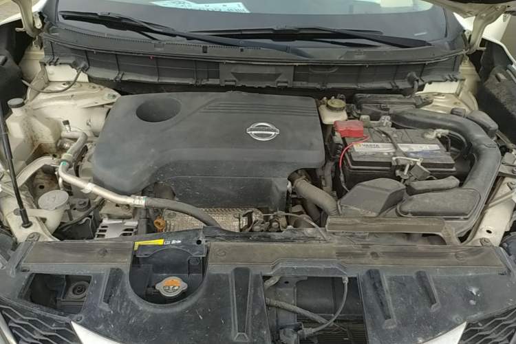Used Nissan X-Trail 2016 2.5L CVT Sport Edition 4WD Engine Bay