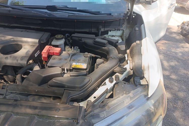 Used Nissan X-Trail 2016 2.0L CVT Smart Enjoyment Version 4WD Engine Bay Left