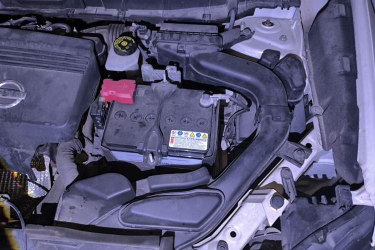 Used Nissan X-Trail 2016 2.5L CVT Sport Edition 4WD Engine Bay Left