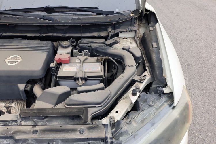Used Nissan X-Trail 2016 2.5L CVT Sport Edition 4WD Engine Bay Left