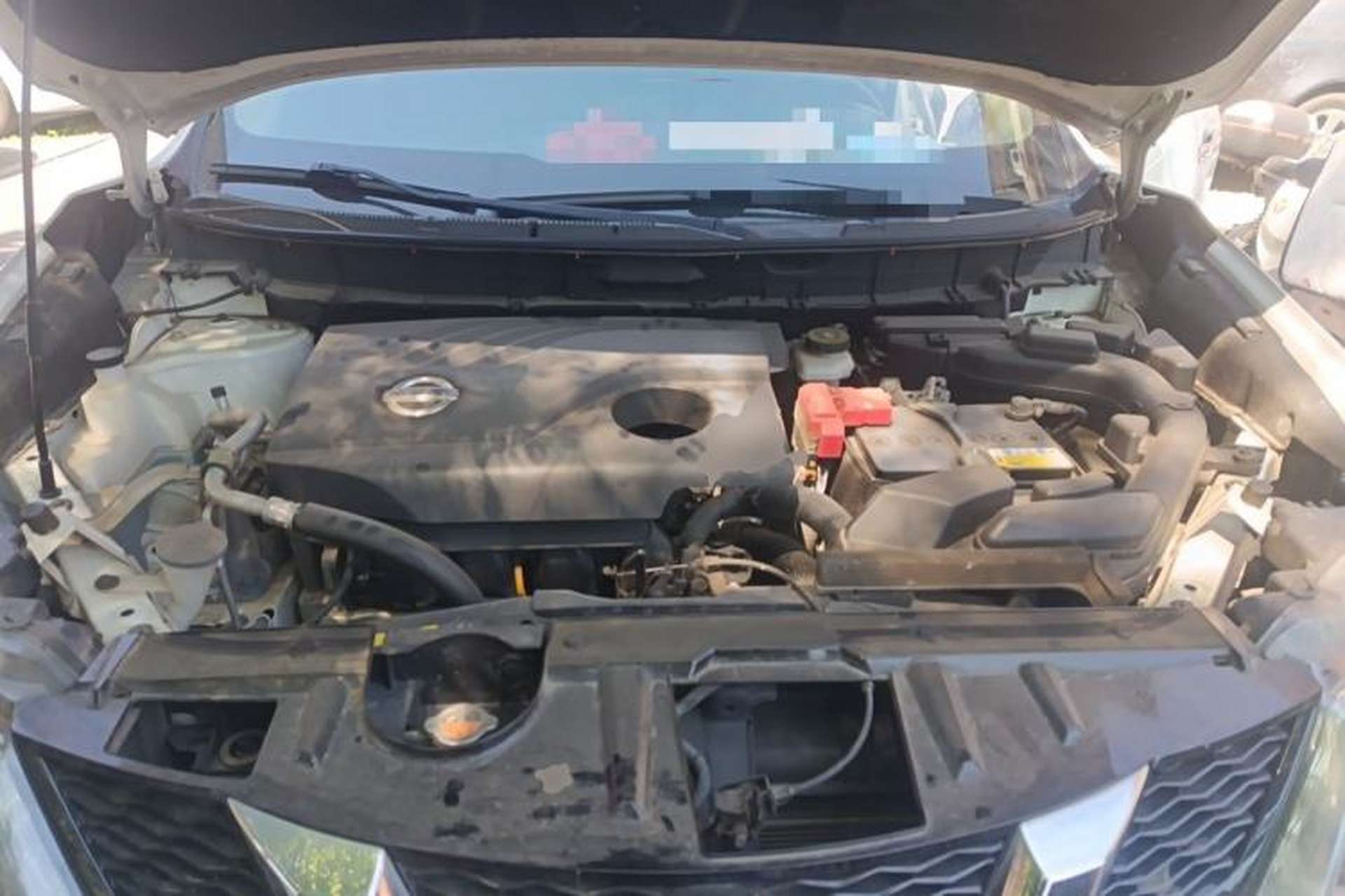 Used Nissan X-Trail 2016 2.0L CVT Smart Enjoyment Version 4WD Engine Bay
