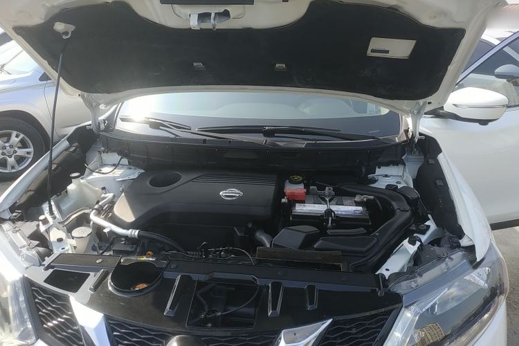 Used Nissan X-Trail 2016 2.5L CVT Sport Edition 4WD Engine Bay