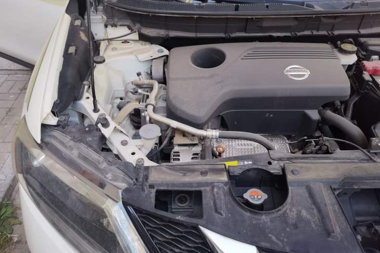 Used Nissan X-Trail 2016 2.5L CVT Sport Edition 4WD Engine Bay Right