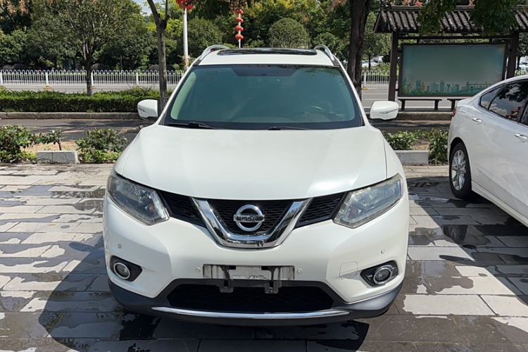 Used Nissan X-Trail 2016 2.0L CVT Smart Enjoyment Version 4WD Exterior 1