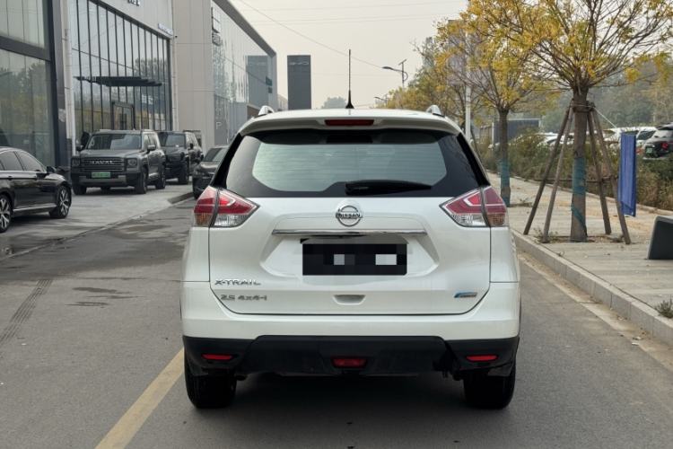 Used Nissan X-Trail 2016 2.5L CVT Sport Edition 4WD Exterior 2