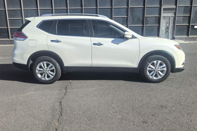 Used Nissan X-Trail 2016 2.5L CVT Sport Edition 4WD Exterior 2
