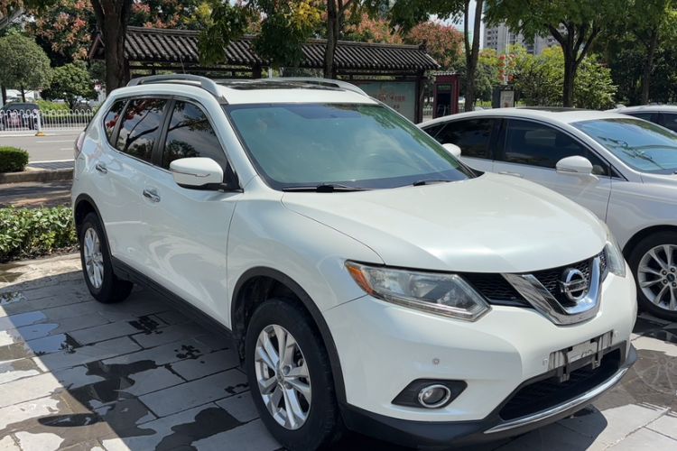 Used Nissan X-Trail 2016 2.0L CVT Smart Enjoyment Version 4WD Exterior 2