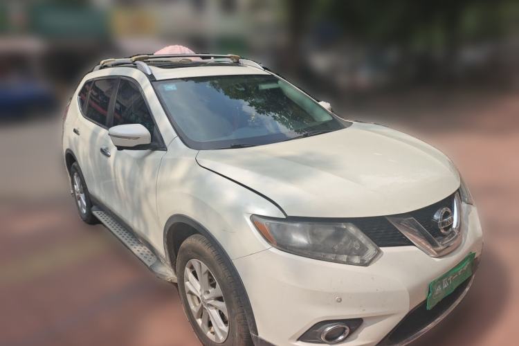 Used Nissan X-Trail 2016 2.5L CVT Sport Edition 4WD Front Right 45 Deg