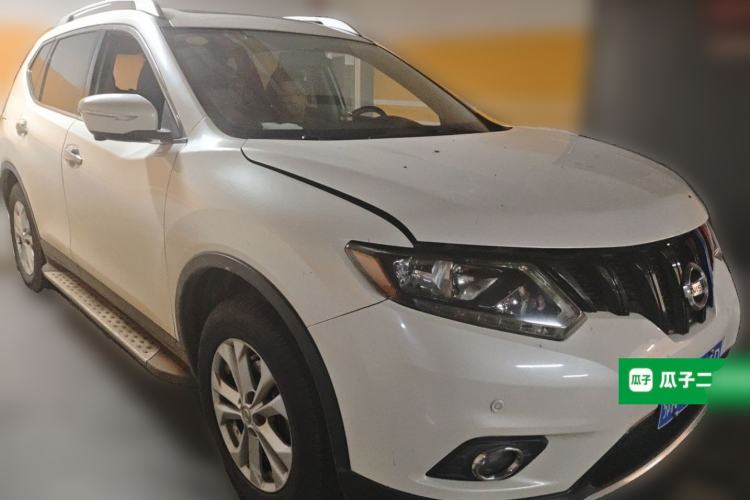 Used Nissan X-Trail 2016 2.0L CVT Smart Enjoyment Version 4WD Front Right 45 Deg