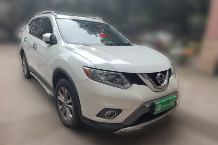 Used Nissan X-Trail 2016 2.0L CVT Smart Enjoyment Version 4WD Front Right 45 Deg
