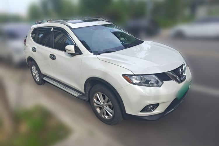 Used Nissan X-Trail 2016 2.0L CVT Smart Enjoyment Version 4WD Front Right 45 Deg