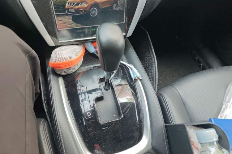 Used Nissan X-Trail 2016 2.5L CVT Sport Edition 4WD Gear Lever