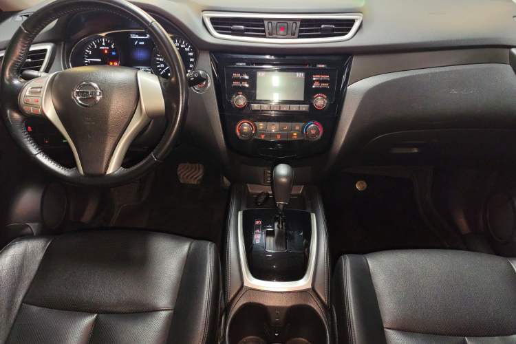 Used Nissan X-Trail 2016 2.0L CVT Smart Enjoyment Version 4WD Gear Lever