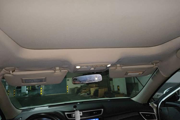 Used Nissan X-Trail 2016 2.0L CVT Smart Enjoyment Version 4WD Headliner