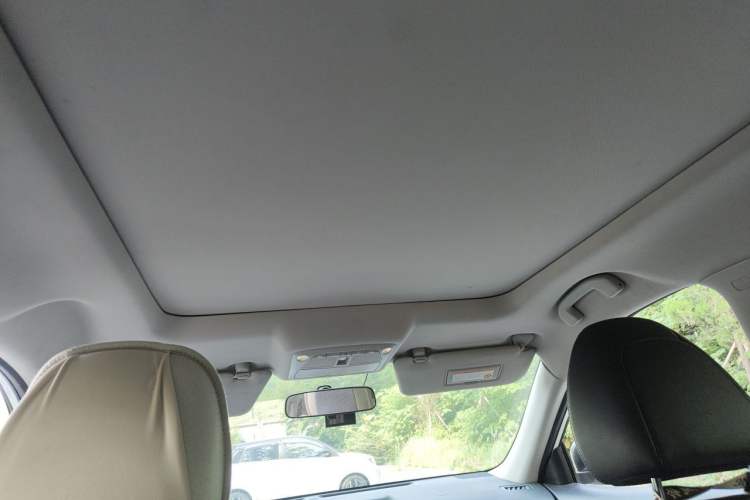 Used Nissan X-Trail 2016 2.0L CVT Smart Enjoyment Version 4WD Headliner