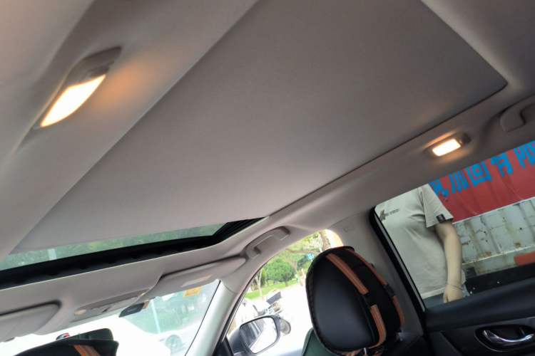 Used Nissan X-Trail 2016 2.5L CVT Sport Edition 4WD Headliner