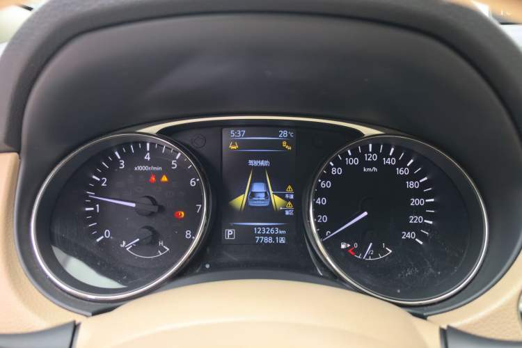 Used Nissan X-Trail 2016 2.5L CVT Sport Edition 4WD Instrument Cluster