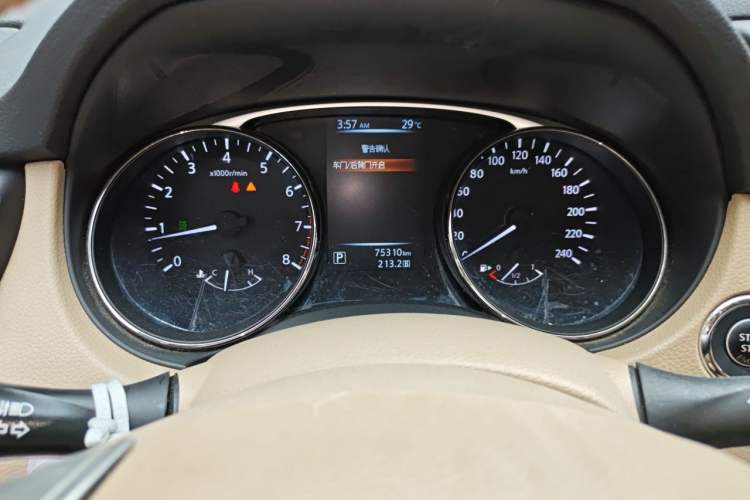 Used Nissan X-Trail 2016 2.0L CVT Smart Enjoyment Version 4WD Instrument Cluster