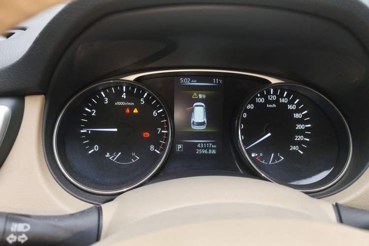 Used Nissan X-Trail 2016 2.0L CVT Smart Enjoyment Version 4WD Instrument Cluster