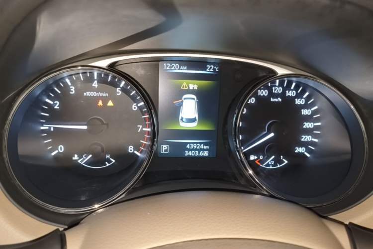 Used Nissan X-Trail 2016 2.0L CVT Smart Enjoyment Version 4WD Instrument Cluster