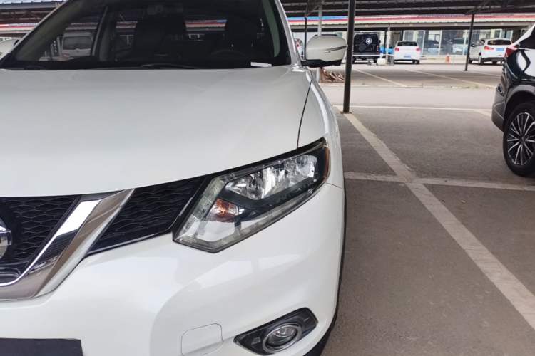 Used Nissan X-Trail 2016 2.5L CVT Sport Edition 4WD Left Front Headlight