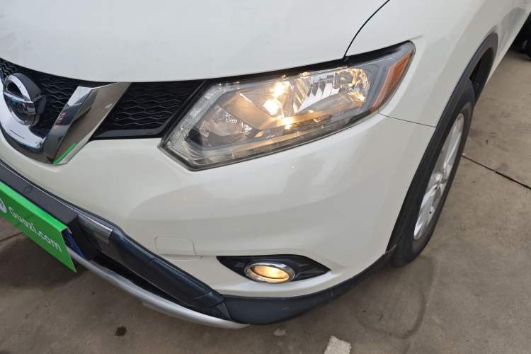 Used Nissan X-Trail 2016 2.5L CVT Sport Edition 4WD Left Front Headlight