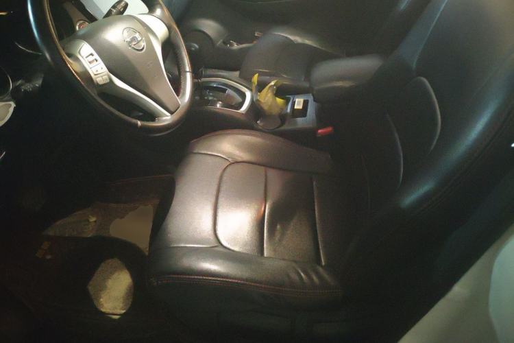 Used Nissan X-Trail 2016 2.0L CVT Smart Enjoyment Version 4WD Left Front Seat