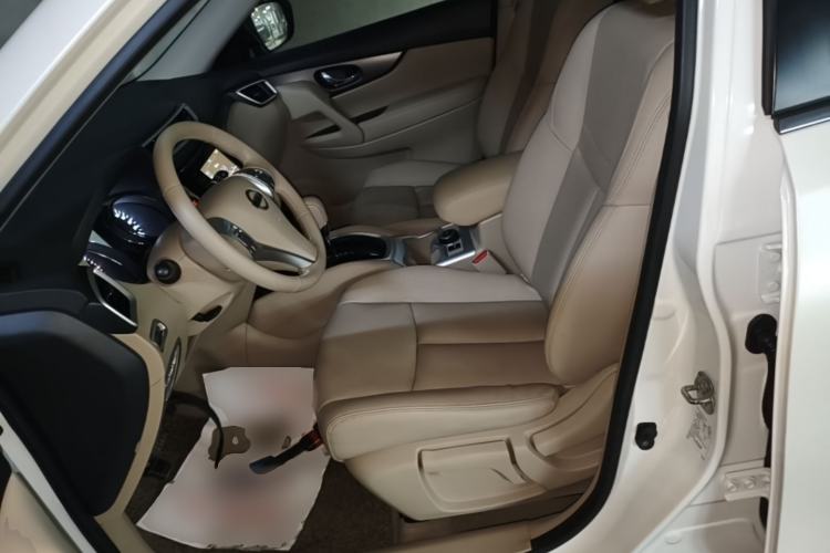 Used Nissan X-Trail 2016 2.0L CVT Smart Enjoyment Version 4WD Left Front Seat
