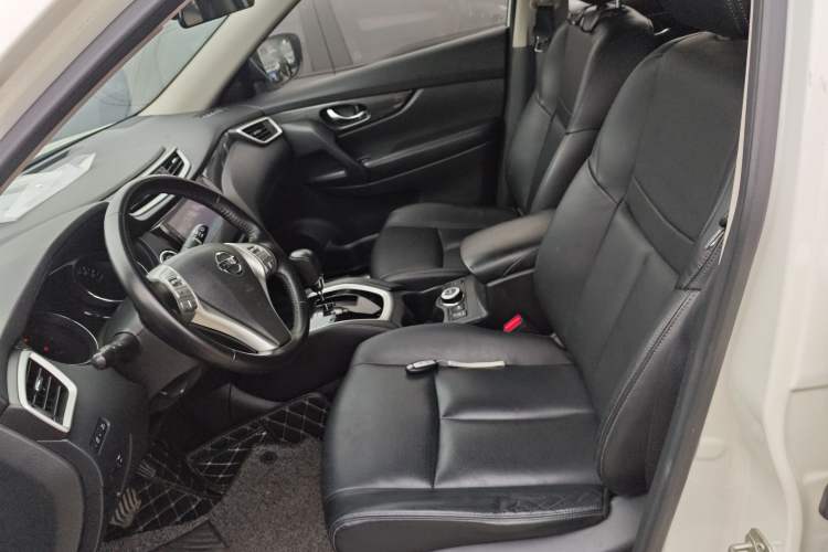 Used Nissan X-Trail 2016 2.5L CVT Sport Edition 4WD Left Front Seat