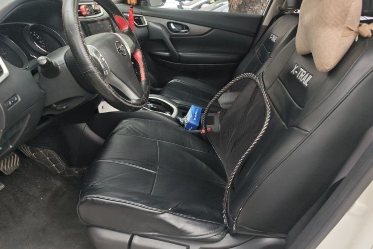 Used Nissan X-Trail 2016 2.0L CVT Smart Enjoyment Version 4WD Left Front Seat