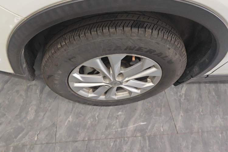 Used Nissan X-Trail 2016 2.0L CVT Smart Enjoyment Version 4WD Left Front Wheel Hub