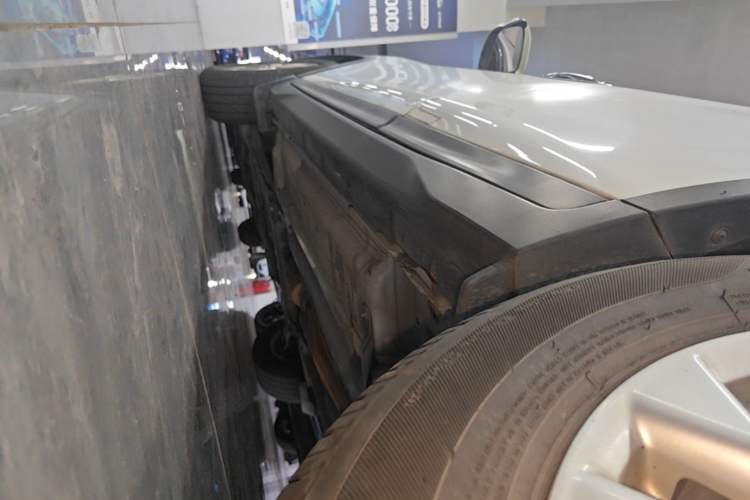 Used Nissan X-Trail 2016 2.0L CVT Smart Enjoyment Version 4WD Left Side Sill