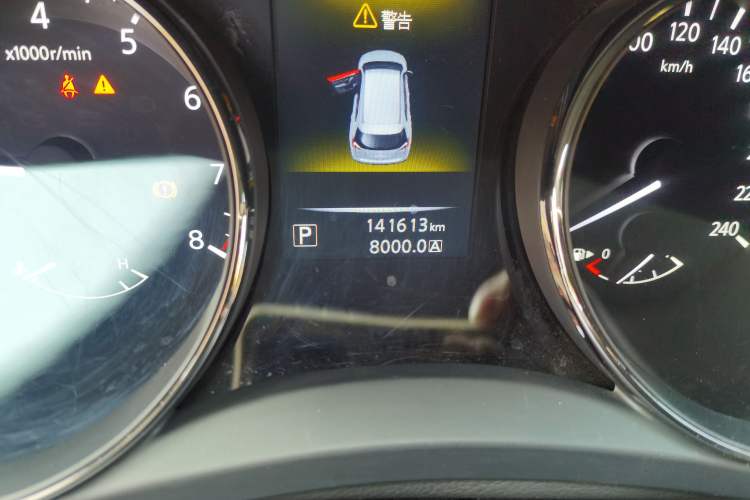Used Nissan X-Trail 2016 2.0L CVT Smart Enjoyment Version 4WD Odometer Close Up