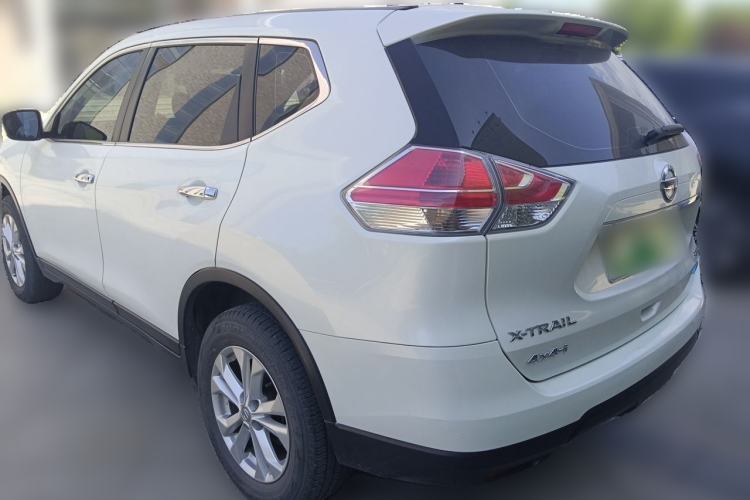 Used Nissan X-Trail 2016 2.0L CVT Smart Enjoyment Version 4WD Rear Left 45 Deg