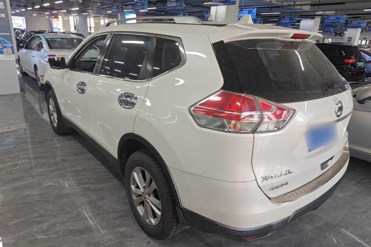 Used Nissan X-Trail 2016 2.0L CVT Smart Enjoyment Version 4WD Rear Left 45 Deg