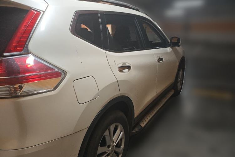Used Nissan X-Trail 2016 2.0L CVT Smart Enjoyment Version 4WD Rear Right 45 Deg
